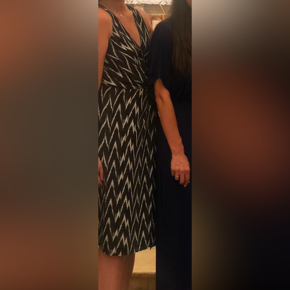 Ann Taylor Black and White Zigzag Pattern Dress